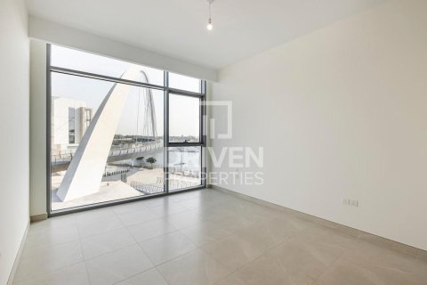 Снять в аренду квартиру в Аль-Васле, Дубай: 2 спальни, 124.4м², № 128354 - фото 2