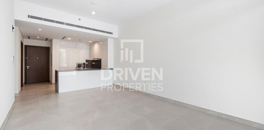 Квартира в Аль-Васле, Дубай, 2 спальни, 124.4м², № 128354