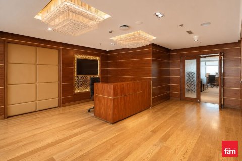 Снять в аренду офис в Sheikh Zayed Road, Дубай: 1136.7м², № 113781 - фото 3