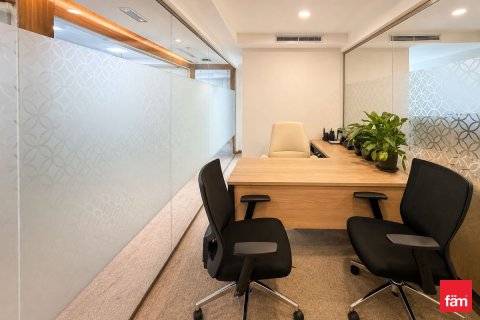 Снять в аренду офис в Sheikh Zayed Road, Дубай: 1136.7м², № 113781 - фото 9