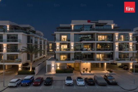 Apartment in Dubai 2 bedrooms, 138.7 sq.m. № 113605