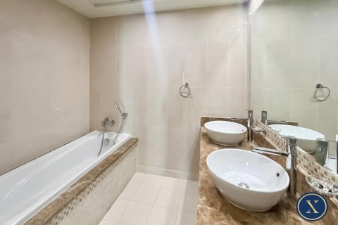 Apartment in Kingdom of Sheba, Palm Jumeirah, Dubai 2 bedrooms, 198 sq.m. № 46373 - photo 7