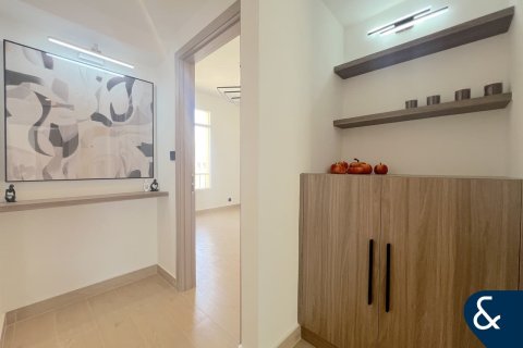 Villa in The Springs, Dubai 4 bedrooms, 223 sq.m. № 78920 - photo 18