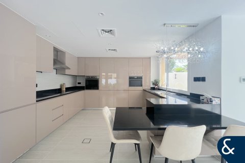 Villa in The Springs, Dubai 4 bedrooms, 223 sq.m. № 78920 - photo 7