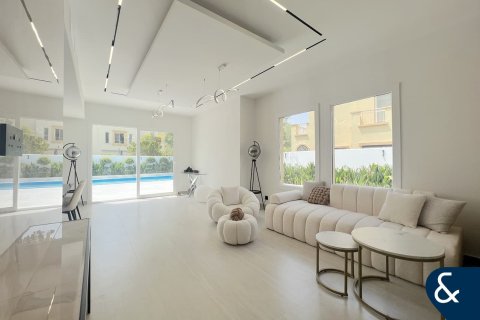 Villa in The Springs, Dubai 4 bedrooms, 223 sq.m. № 78920 - photo 29