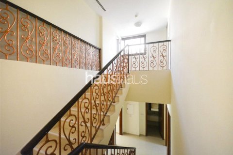 Adosado en Jumeirah Islands, Dubai, 4 dormitorios, 312 m², № 44296 - foto 16