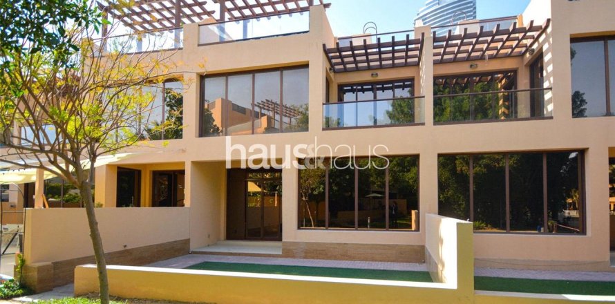 Adosado en Jumeirah Islands, Dubai, 4 dormitorios, 312 m², № 44296