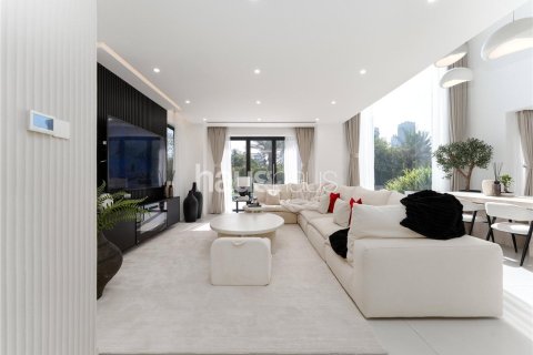 Villa en Jumeirah Islands, Dubai, 4 dormitorios, 466 m², № 44297 - foto 5