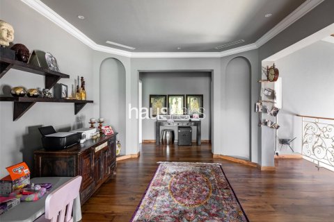 Villa en Dubai Investment Park, Dubai, 5 dormitorios, 577 m², № 43684 - foto 25