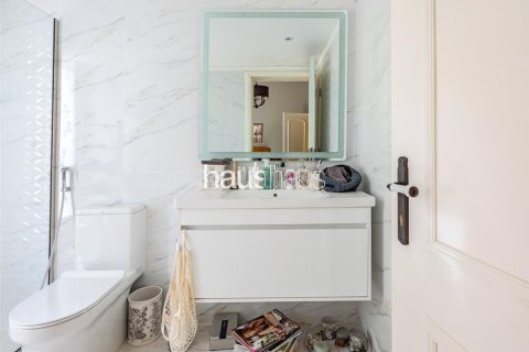 Villa en Dubai Investment Park, Dubai, 5 dormitorios, 577 m², № 43684 - foto 17