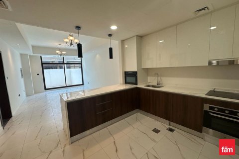 Villa à Dubai, 4 chambres, 191.4 m², № 114785