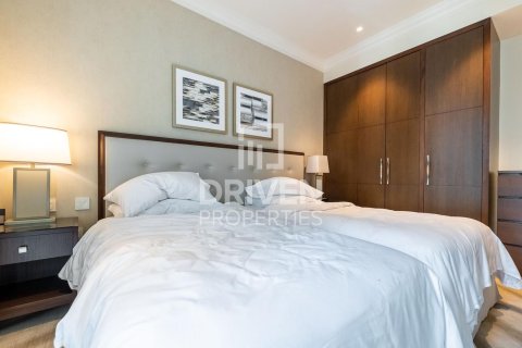 Appartement à The Address Residence Fountain Views, Downtown Dubai (Downtown Burj Dubai), Dubai, 2 chambres, 134.43 m², № 128852 - photo 4