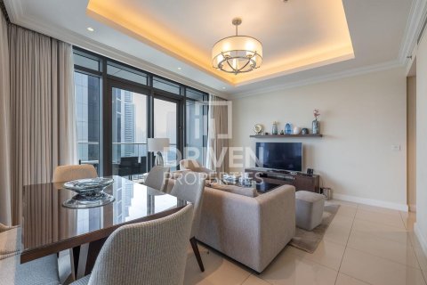 Appartement à The Address Residence Fountain Views, Downtown Dubai (Downtown Burj Dubai), Dubai, 2 chambres, 134.43 m², № 128852 - photo 2