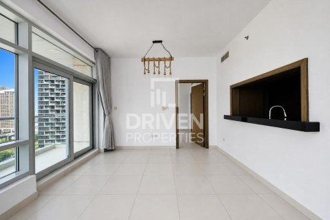 Снять в аренду квартиру в The Lofts, Даунтаун Дубай (Даунтаун Бурдж Дубай), Дубай: 1 спальня, 69.12м², № 128863 - фото 2