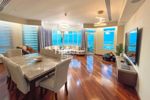 Apartment in Dubai Marina, Dubai 3 bedrooms, 202 sq.m. № 45258
