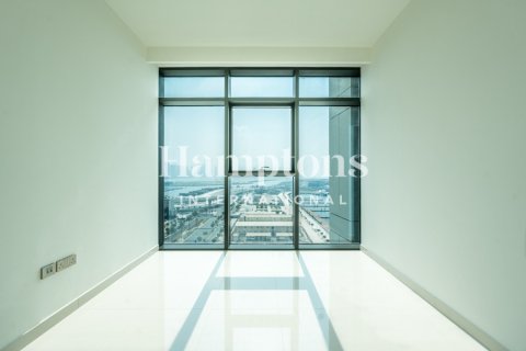 Apartment in Dubai Harbour, Dubai 3 bedrooms, 197.92984150 sq.m. № 102093 - photo 2