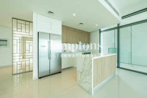 Apartment in Dubai Harbour, Dubai 3 bedrooms, 197.92984150 sq.m. № 102093 - photo 5