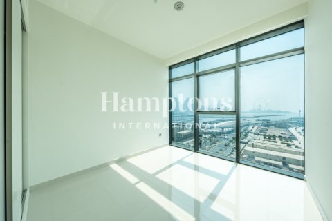 Apartment in Dubai Harbour, Dubai 3 bedrooms, 197.92984150 sq.m. № 102093 - photo 26
