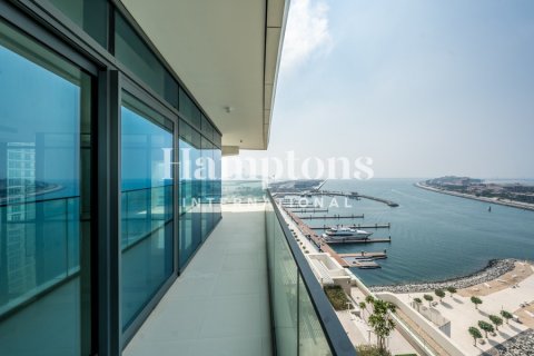 Apartment in Dubai Harbour, Dubai 3 bedrooms, 197.92984150 sq.m. № 102093 - photo 16