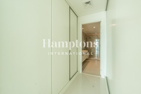 Apartment in Dubai Harbour, Dubai 3 bedrooms, 197.92984150 sq.m. № 102093 - photo 9