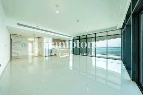 Apartment in Dubai Harbour, Dubai 3 bedrooms, 197.92984150 sq.m. № 102093 - photo 3