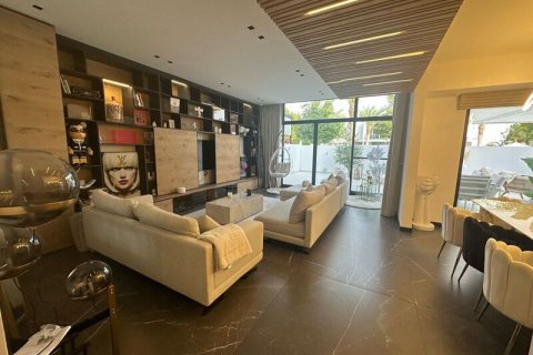 تاون هاوس في دبي 4 غرف نوم, 304.53 م² رقم 52641 - صورة 3