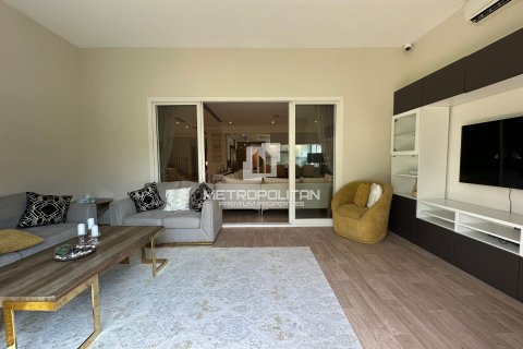 Villa en Jumeirah Park, Dubai, 4 dormitorios, 403 m², № 73620 - foto 9