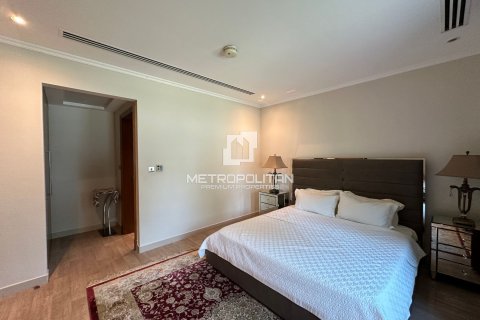 Villa en Jumeirah Park, Dubai, 4 dormitorios, 403 m², № 73620 - foto 18