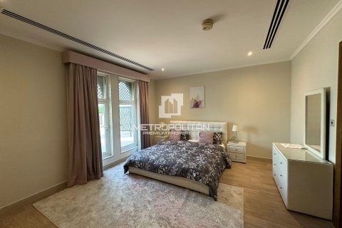 Villa en Jumeirah Park, Dubai, 4 dormitorios, 403 m², № 73620 - foto 23