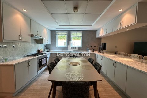 Villa en Jumeirah Park, Dubai, 4 dormitorios, 403 m², № 73620 - foto 13