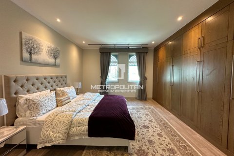 Villa en Jumeirah Park, Dubai, 4 dormitorios, 403 m², № 73620 - foto 22