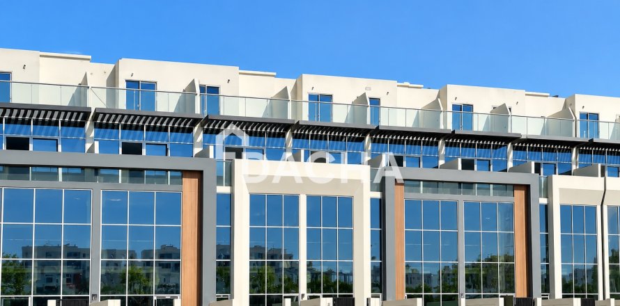 Townhouse in Dubai Investment Park, Dubai 4 bedrooms, 245 sq.m. № 141364