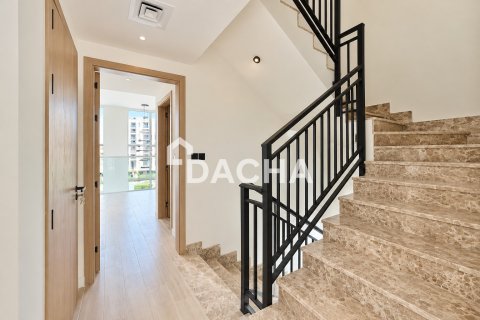 Townhouse in Dubai Investment Park, Dubai 4 bedrooms, 245 sq.m. № 141364 - photo 7