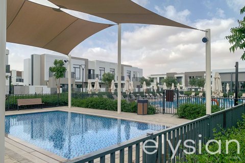 Townhouse in EMAAR South, Dubai South (Dubai World Central), Dubai 3 bedrooms, 144 sq.m. № 38061 - photo 16