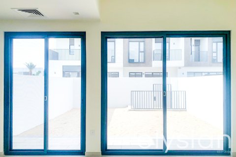 Townhouse in EMAAR South, Dubai South (Dubai World Central), Dubai 3 bedrooms, 144 sq.m. № 38061 - photo 17