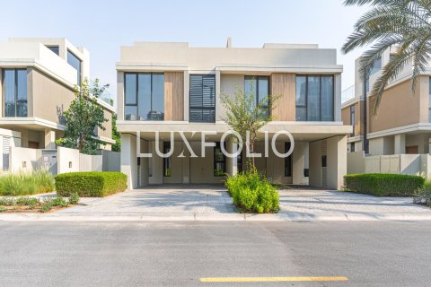 Вилла в Дубай Хилс Эстейт, Дубай, 3 спальни, 269м², № 46420