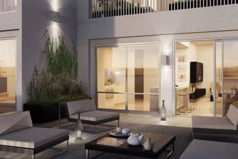Apartment in HAYAT BOULEVARD in Town Square, Dubai 4 bedrooms, 215 sq.m. № 30186 - photo 4