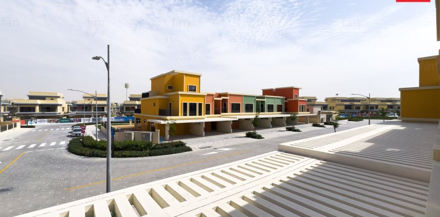 Townhouse in Dubai 3 bedrooms, 144 sq.m. № 141785