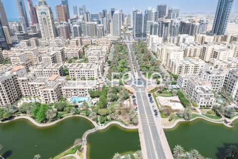 Снять в аренду квартиру в The Views, Дубай: 1 спальня, 80м², № 45307 - фото 4