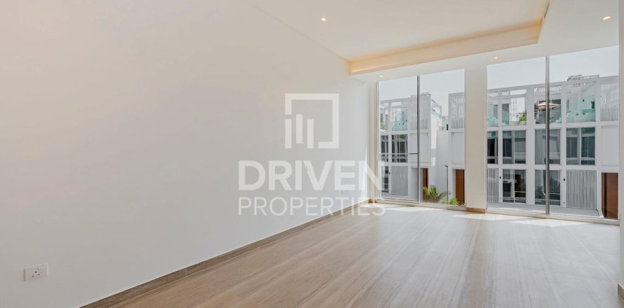 Таунхаус в Аль-Барари, Дубай, 4 спальни, 179.77м², № 128103