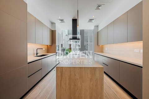 Снять в аренду таунхаус в Аль-Барари, Дубай: 4 спальни, 179.77м², № 128103 - фото 10