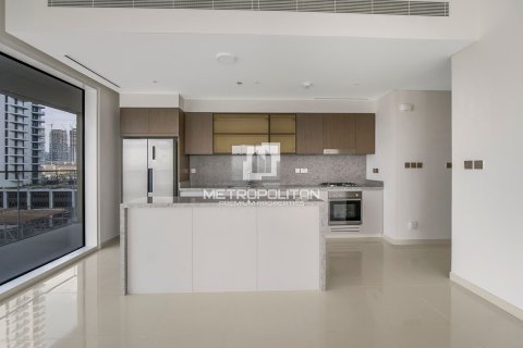 Apartment in EMAAR Beachfront, Dubai Harbour, Dubai 2 bedrooms, 146 sq.m. № 15309 - photo 4