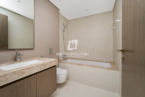 Apartment in EMAAR Beachfront, Dubai Harbour, Dubai 2 bedrooms, 146 sq.m. № 15309 - photo 10