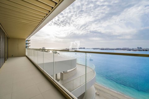 Apartment in EMAAR Beachfront, Dubai Harbour, Dubai 2 bedrooms, 146 sq.m. № 15309