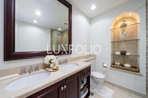 Apartment in Old Town, Dubai 2 bedrooms, 134 sq.m. № 45565 - photo 5