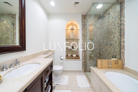 Apartment in Old Town, Dubai 2 bedrooms, 134 sq.m. № 45565 - photo 6