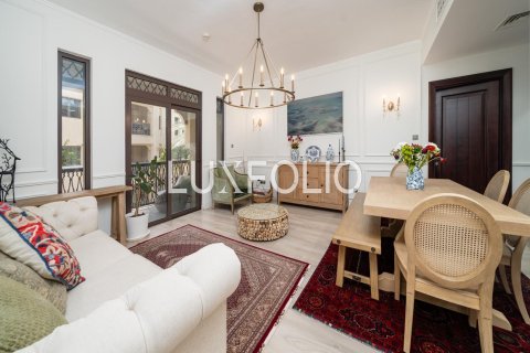 Apartment in Old Town, Dubai 2 bedrooms, 134 sq.m. № 45565 - photo 2