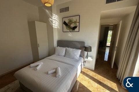 Villa en Springs 10, The Springs, Dubai, 3 dormitorios, 167 m², № 75045 - foto 8