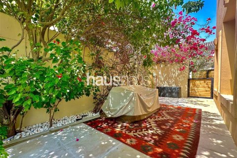 Villa in The Springs, Dubai 2 bedrooms, 167 sq.m. № 44198 - photo 15