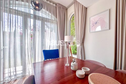 Villa in The Springs, Dubai 2 bedrooms, 167 sq.m. № 44198 - photo 6